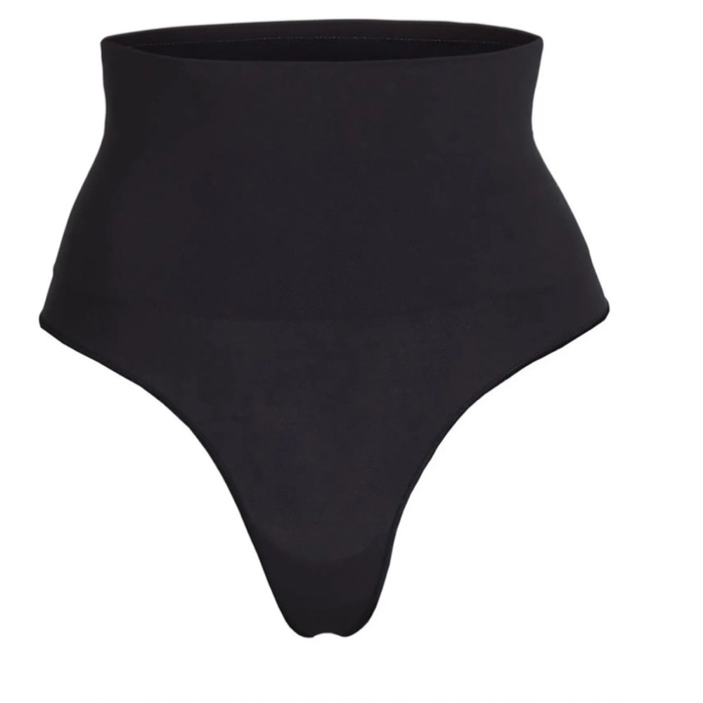 NWOT Skims Onxy Core Control Thong XL
